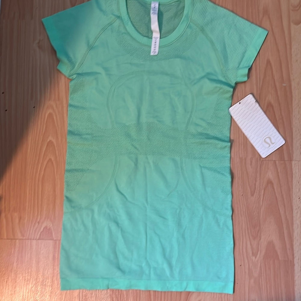 Lululemon swiftly tech crew neck